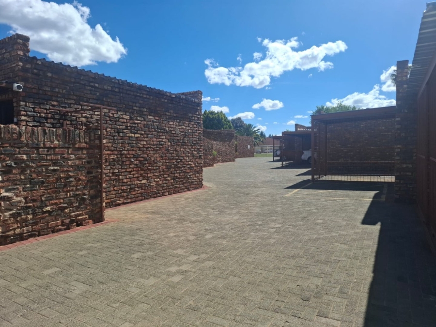 2 Bedroom Property for Sale in Pellissier Free State